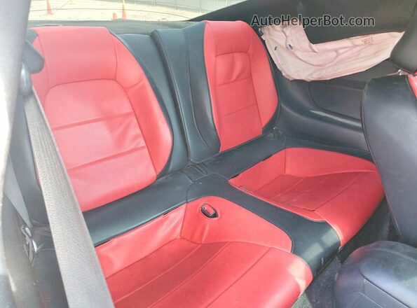 1FA6P8TH3H5291300 2017 FORD MUSTANG Черный Вид задних сидений