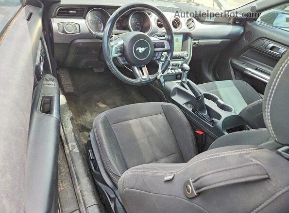 1FA6P8TH3J5163726 2018 FORD MUSTANG Угольный Вид панели приборов