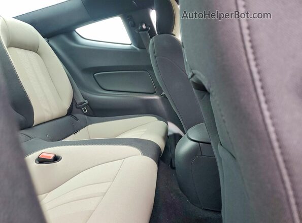 1FA6P8TH3L5134181 2020 FORD MUSTANG Orange Rear seats view