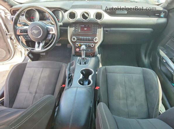1FA6P8TH3N5131557 2022 FORD MUSTANG White Widok deski rozdzielczej