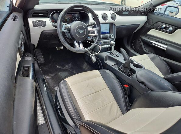 1FA6P8TH3N5132403 2022 FORD MUSTANG White Widok deski rozdzielczej