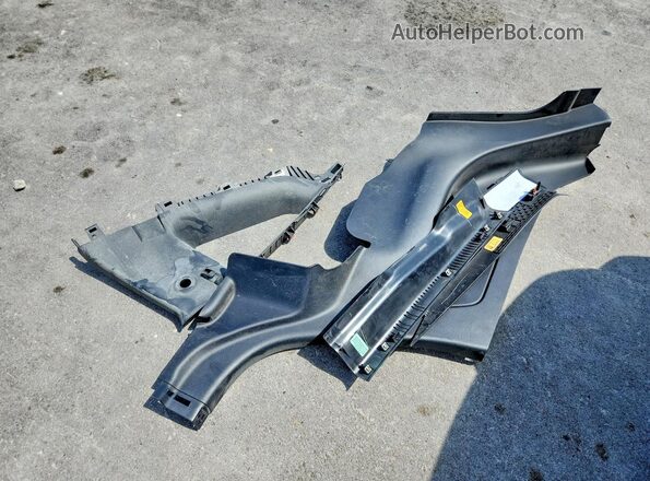 1FA6P8TH3R5126140 2024 FORD MUSTANG Silver Widok komory silnika