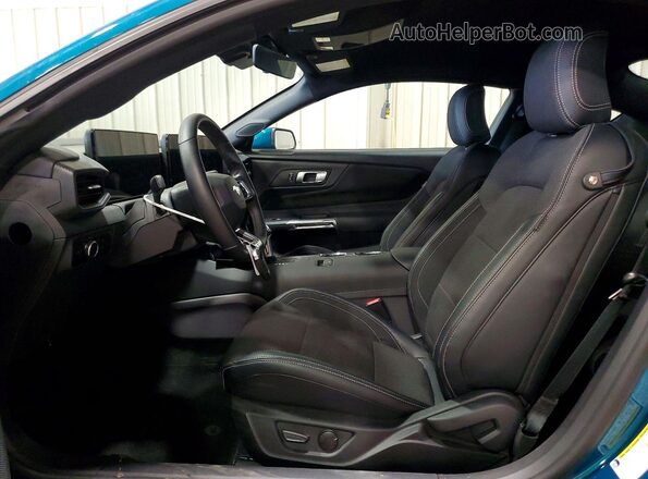1FA6P8TH3T5103724 2026 FORD MUSTANG Бирюзовый Вид салона спереди