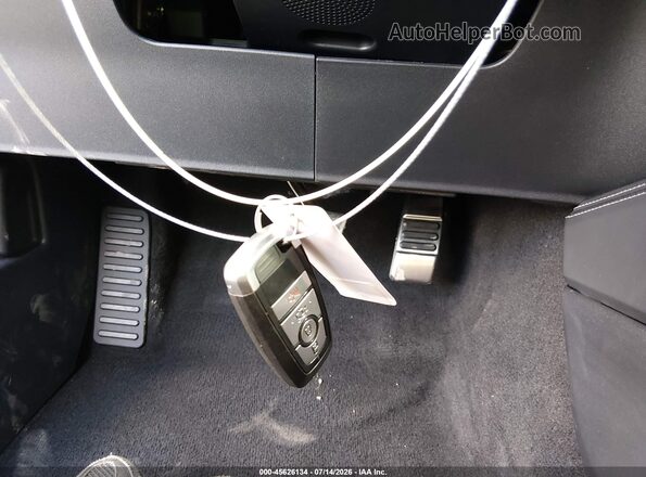 1FA6P8TH3T5110477 2026 FORD MUSTANG White Widok deski rozdzielczej