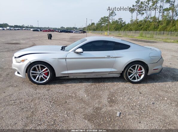 1FA6P8TH4G5289277 2016 FORD MUSTANG Silver Widok wnętrza 360 stopni