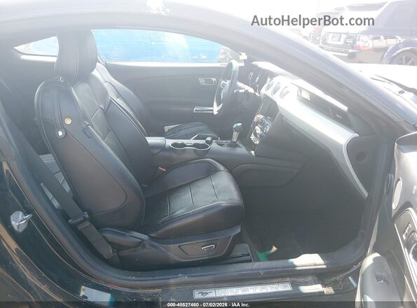 1FA6P8TH4H5202916 2017 FORD MUSTANG Черный Вид салона спереди