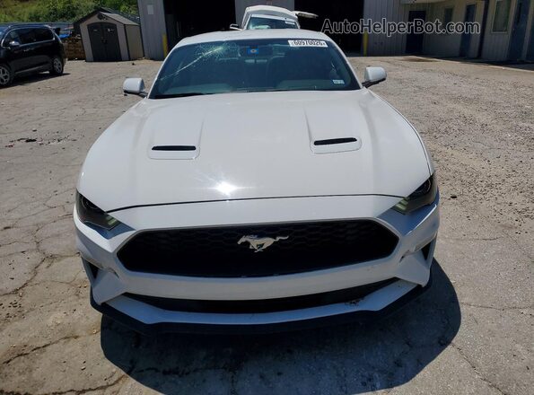 1FA6P8TH4L5136845 2020 FORD MUSTANG Белый Вид спереди