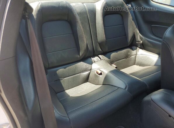 1FA6P8TH4L5136845 2020 FORD MUSTANG Белый Вид задних сидений
