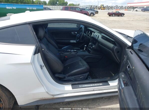 1FA6P8TH5J5142344 2018 FORD MUSTANG White წინა სალონის ხედი