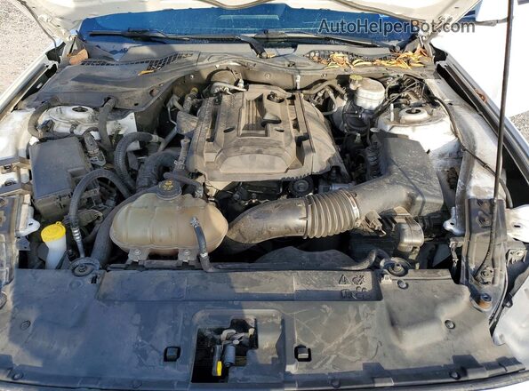 1FA6P8TH5J5171987 2018 FORD MUSTANG White Rear interior view