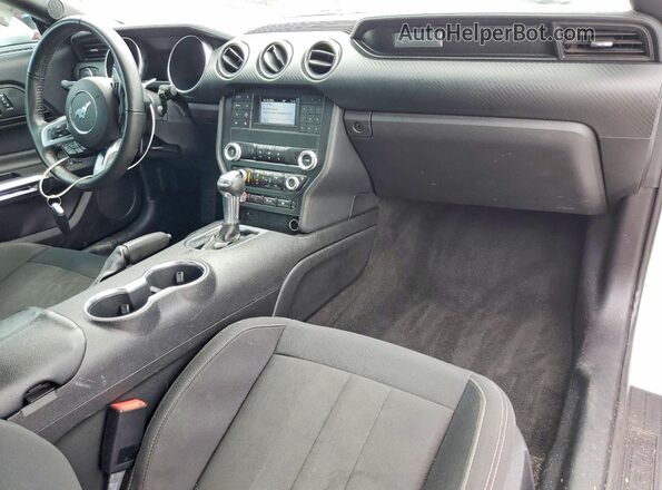 1FA6P8TH5K5187365 2019 FORD MUSTANG White Dashboard view