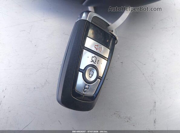1FA6P8TH5S5130227 2025 FORD MUSTANG White Widok deski rozdzielczej