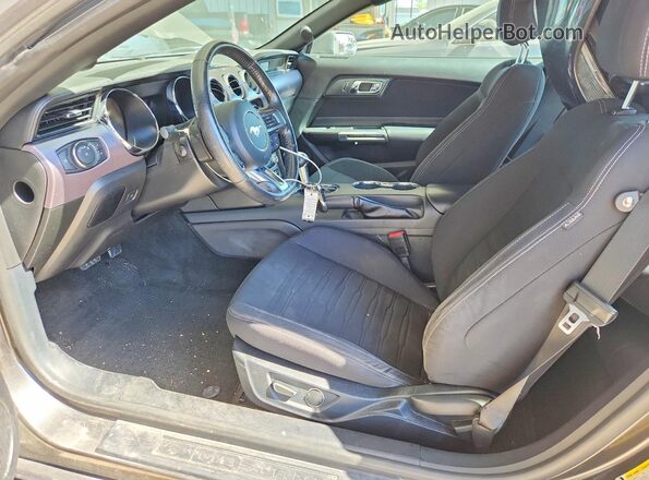 1FA6P8TH6H5202822 2017 FORD MUSTANG Gray Vista interior delantera
