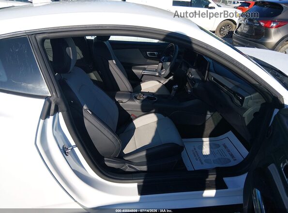 1FA6P8TH6R5113446 2024 FORD MUSTANG White Vista interior delantera