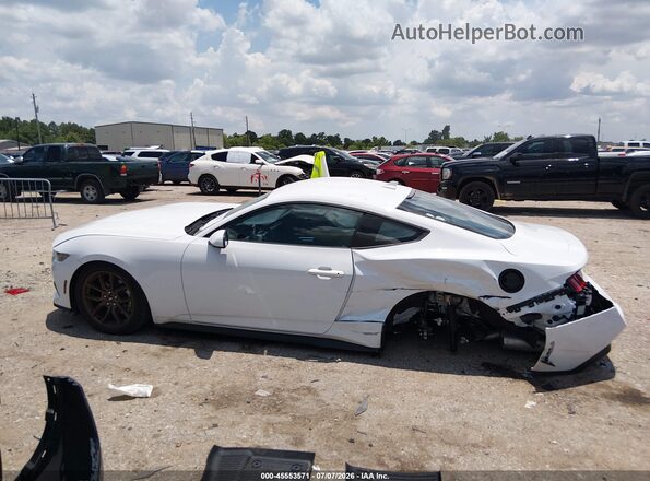 1FA6P8TH7T5113723 2026 FORD MUSTANG White 360 interior view
