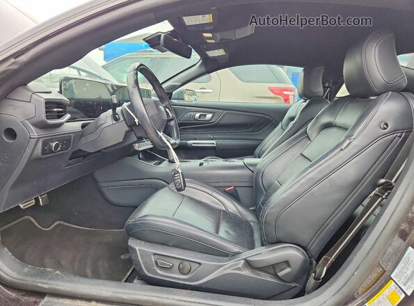 1FA6P8TH8R5140762 2024 FORD MUSTANG Gray Vista interior delantera