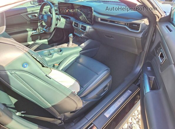 1FA6P8TH8S5103393 2025 FORD MUSTANG Black Widok deski rozdzielczej