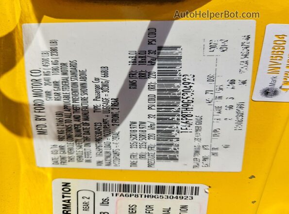 1FA6P8TH9G5304923 2016 FORD MUSTANG Yellow Vista del compartimento del motor