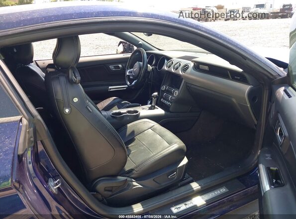 1FA6P8THXJ5161486 2018 FORD MUSTANG Синий Вид салона спереди