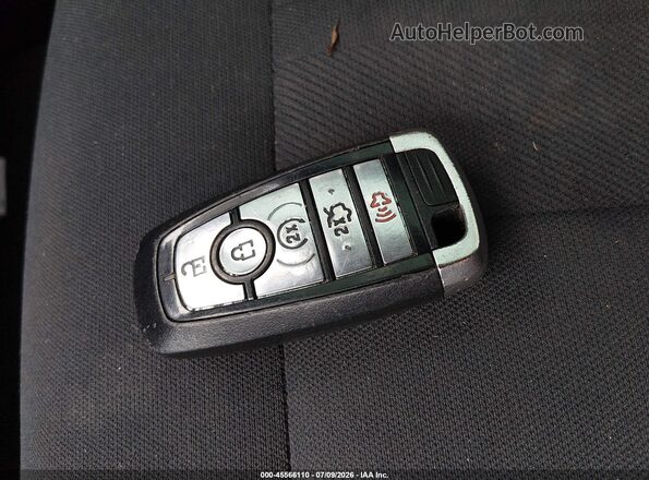 1FA6P8THXJ5162492 2018 FORD MUSTANG Белый Вид панели приборов