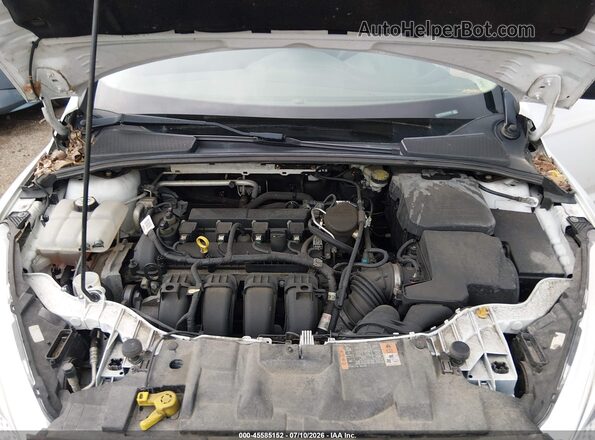 1FADP3E20GL202084 2016 FORD FOCUS White Rear view