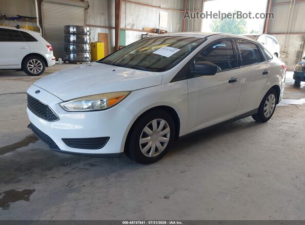 1FADP3E20JL248716 2018 FORD FOCUS Белый Передняя левая четверть