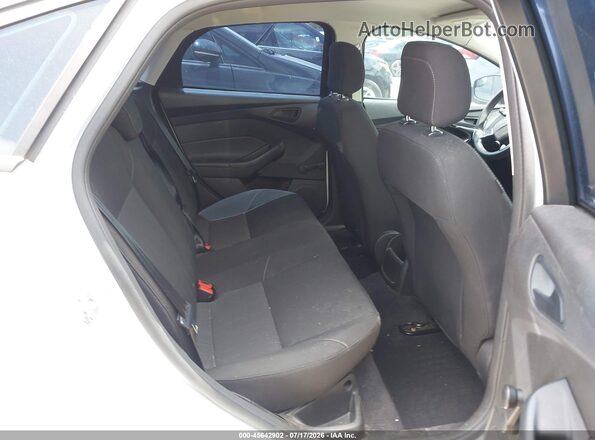 1FADP3E21GL360482 2016 FORD FOCUS White VIN կոդի պիտակի տեսք