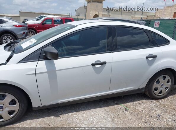 1FADP3E21GL360482 2016 FORD FOCUS White 