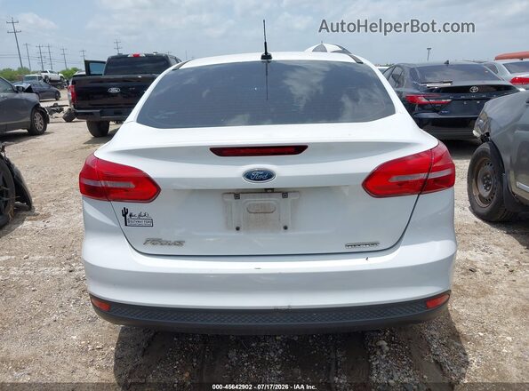 1FADP3E21GL360482 2016 FORD FOCUS White 