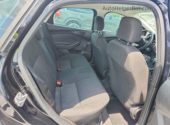 1FADP3E22HL204713 2017 FORD FOCUS Black უკანა სავარძლების ხედი