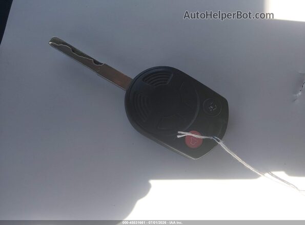1FADP3E22HL240224 2017 FORD FOCUS White Vista del salpicadero