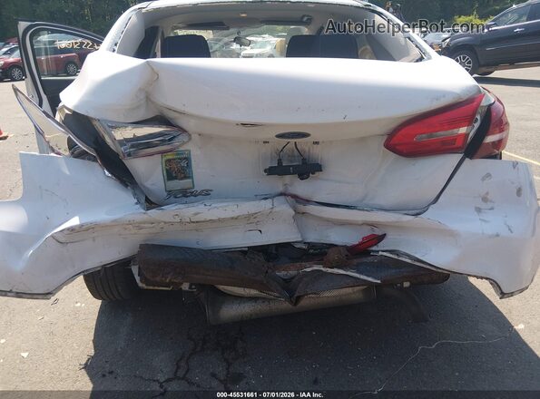 1FADP3E22HL240224 2017 FORD FOCUS White Vista frontal