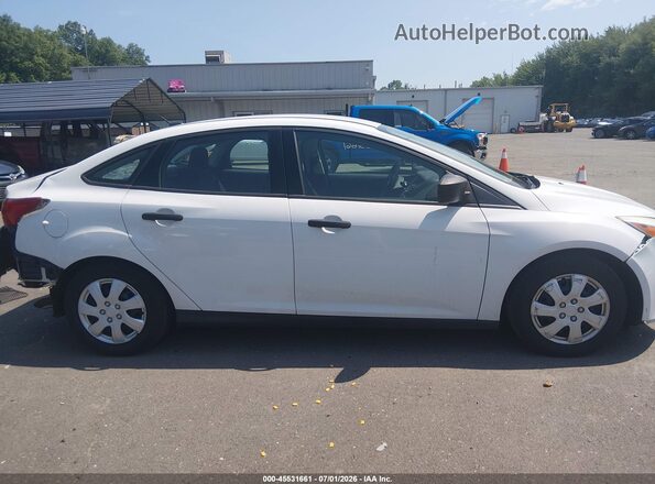1FADP3E22HL240224 2017 FORD FOCUS White Vista interior trasera
