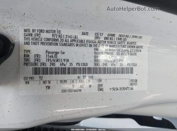 1FADP3E22HL252504 2017 FORD FOCUS White Vista del compartimento del motor