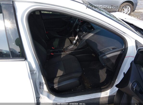 1FADP3E22HL307310 2017 FORD FOCUS White Սալոնի դիմացի տեսք