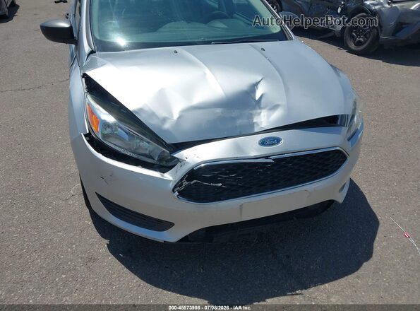 1FADP3E22HL319571 2017 FORD FOCUS Серебряный Вид спереди