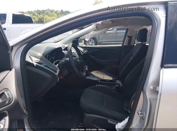 1FADP3E23HL312161 2017 FORD FOCUS White Вид салону спереду