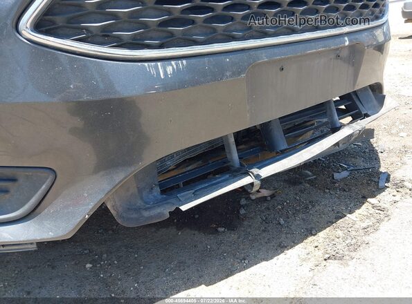 1FADP3E23JL287915 2018 FORD FOCUS Gray Rear interior view