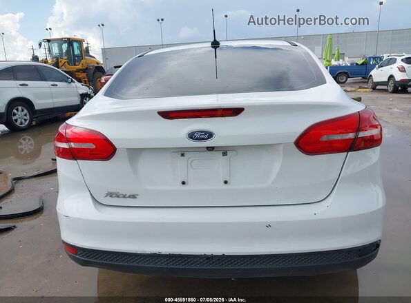 1FADP3E24HL262063 2017 FORD FOCUS Белый 