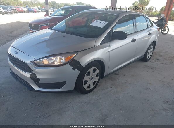 1FADP3E25JL208079 2018 FORD FOCUS Silver Vista tres cuartos delantera izquierda
