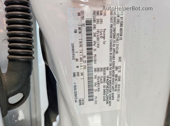 1FADP3E25JL299290 2018 FORD FOCUS White Engine compartment view