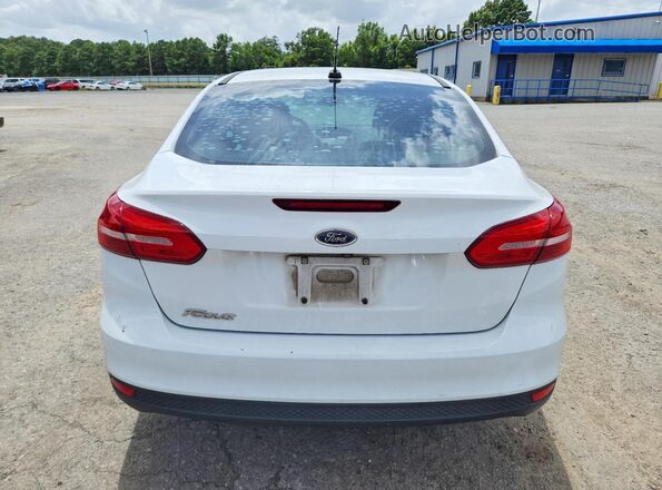 1FADP3E25JL299290 2018 FORD FOCUS White Rear view