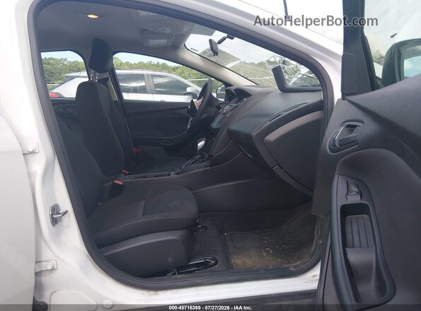 1FADP3E26HL337877 2017 FORD FOCUS White წინა სალონის ხედი