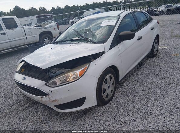1FADP3E26HL337877 2017 FORD FOCUS White Front left