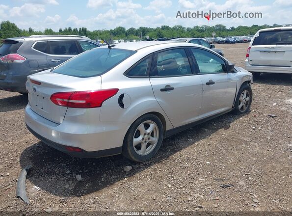 1FADP3E26JL310362 2018 FORD FOCUS Серебряный Задняя правая четверть