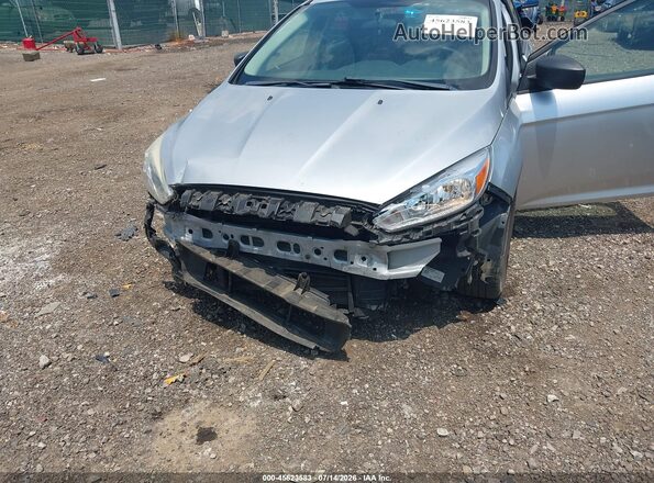 1FADP3E26JL310362 2018 FORD FOCUS Серебряный Вид спереди