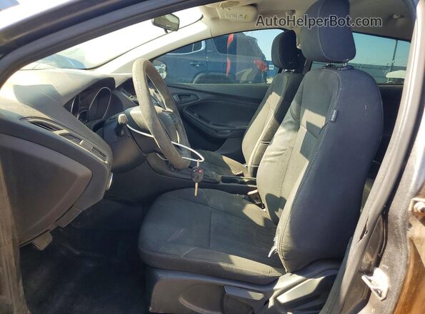 1FADP3E28GL360429 2016 FORD FOCUS Gray Вид салону спереду