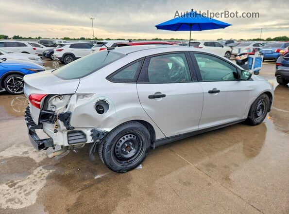1FADP3E28GL361743 2016 FORD FOCUS Серебряный Задняя правая четверть