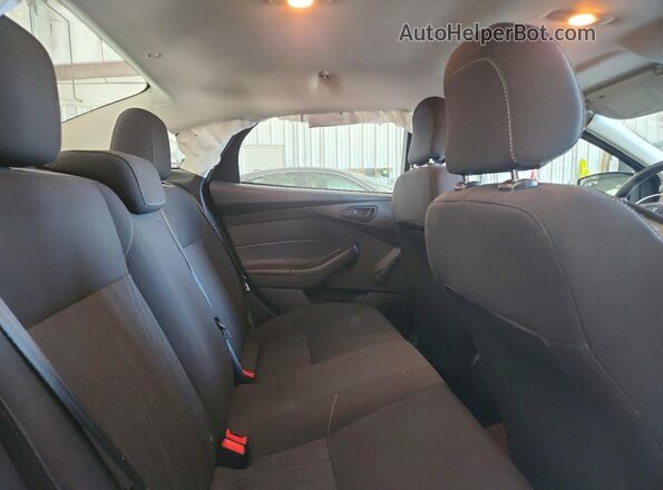 1FADP3E28HL339338 2017 FORD FOCUS Gray Հետևի նստատեղերի տեսք