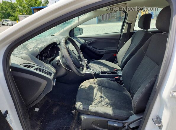1FADP3E28JL291779 2018 FORD FOCUS White წინა სალონის ხედი